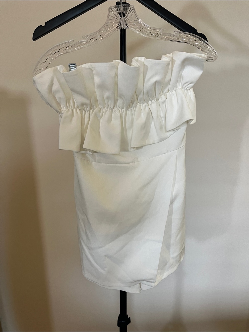 Idem Ditto Strapless Ruffle White Romper